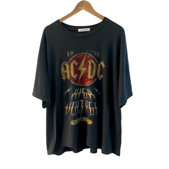 Daydreamer Tops - Daydreamer AC/DC 1976 High Voltage Tee